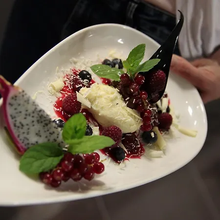 Hotel Czarno Na Bialym 3*