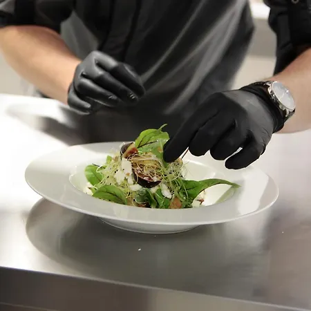 Czarno Na Bialym Hotel 3*