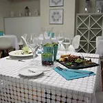 Czarno Na Bialym 3* Krakkó
