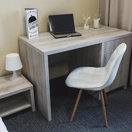 Czarno Na Bialym 酒店