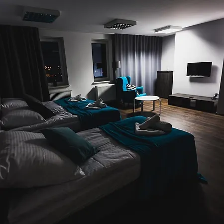 Czarno Na Bialym 酒店 3*